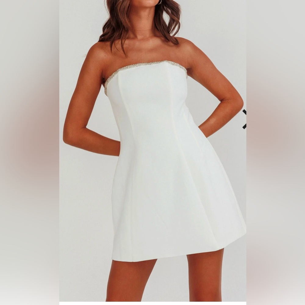 Selfie Leslie Rhinestone Trim Strapless Mini Dress